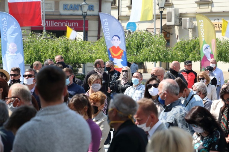Wadowice. Msza św. z okazji setnej rocznicy urodzin św. Jana Pawła II