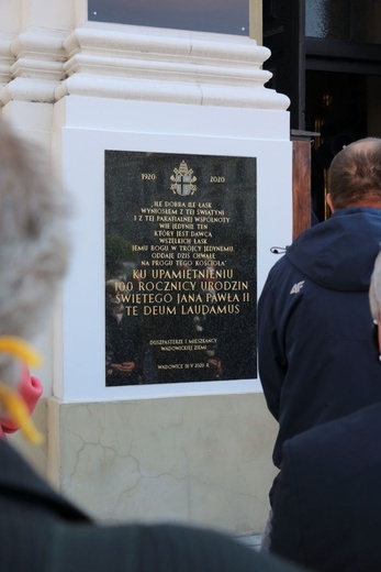 Wadowice. Msza św. z okazji setnej rocznicy urodzin św. Jana Pawła II