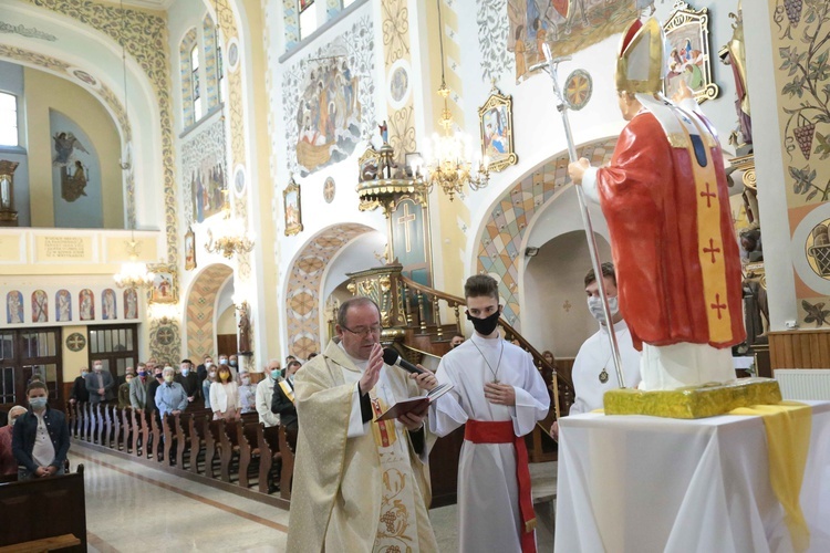 Zaborów. Poświęcenie figury św. Jana Pawła II