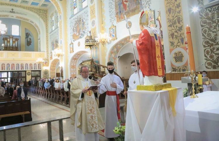 Zaborów. Poświęcenie figury św. Jana Pawła II