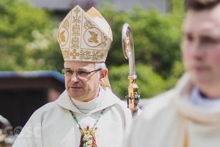 Złoty jubileusz przyjęcia I Komunii Świętej bpa Marka Mendyka