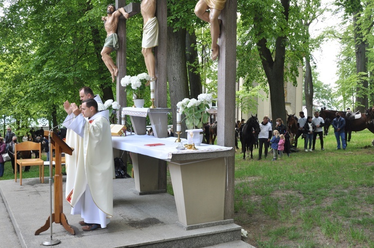 Pielgrzymka miłośników koni na Górę Świętej Anny