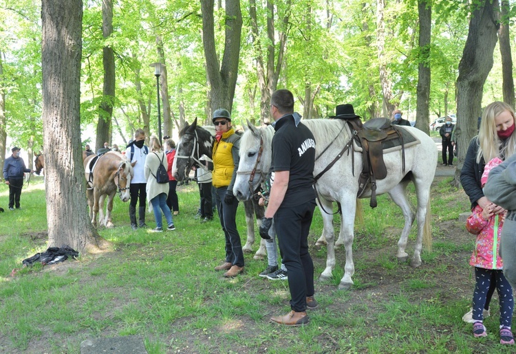 Pielgrzymka miłośników koni na Górę Świętej Anny