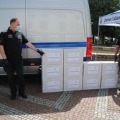 Pracownicy Służby Więziennej przywieźli 7 tys. maseczek.