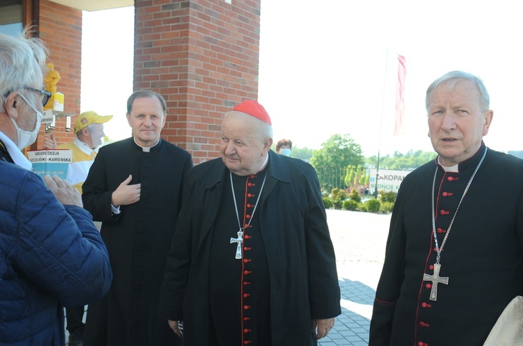 Obchody 100. rocznicy urodzin św. Jana Pawła II na Białych Morzach, cz. 3