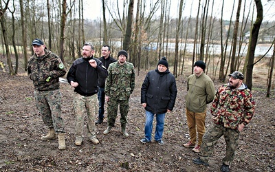 Świętokrzyska Grupa Eksploracyjna  z Markiem Lisem (trzeci z prawej).