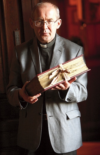 Ks. prof. Jacek Urban, historyk, wykładowca UPJPII, dziekan Kapituły Katedralnej na Wawelu, napisał kilkanaście artykułów naukowych o biskupiej posłudze przyszłego papieża.