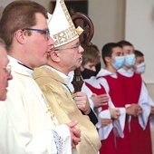 ▲	Polecajmy opiece świętego z Wadowic świat i naszą ojczyznę w czasie pandemii.