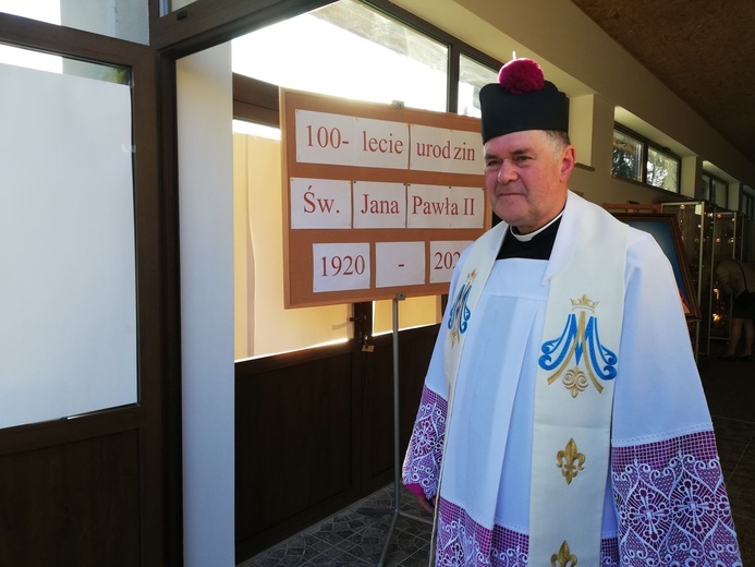 Janów Lubelski. Wystawa pamiątek o św. Janie Pawle II