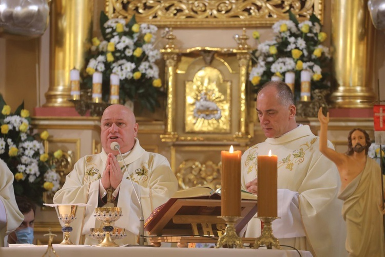 Obchody 100. urodzin św. Jana Pawła II w bazylice w Hałcnowie