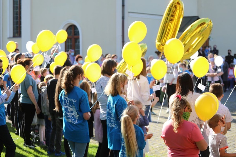 Obchody 100. urodzin św. Jana Pawła II w bazylice w Hałcnowie