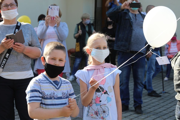 Obchody 100. urodzin św. Jana Pawła II w bazylice w Hałcnowie