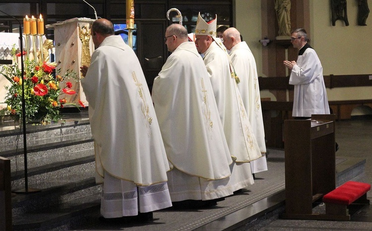 Msza św. w 25. rocznicę wizyty Jana Pawła II w Bielsku-Białej - kościół NSPJ