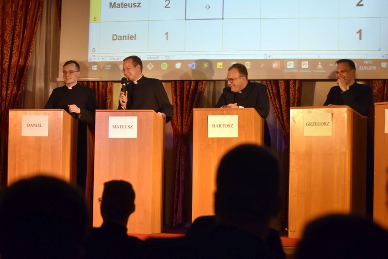 Pożegnanie diakonów w świdnickim WSD