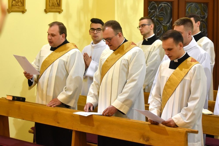 Pożegnanie diakonów w świdnickim WSD