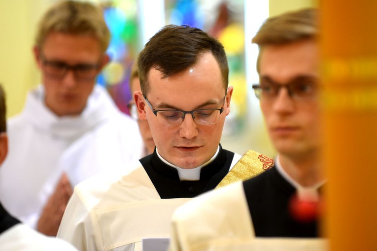 Pożegnanie diakonów w świdnickim WSD