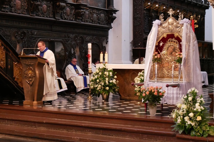 Triduum Maryjne w archikatedrze oliwskiej w Gdańsku