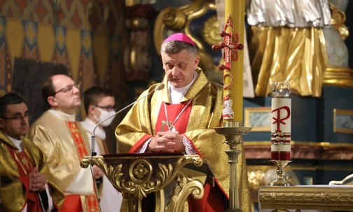 Bp Roman Pindel zachęcił do podsumowania odpowiedzi na wezwania, jakie kierował w Żywcu 25 lat temu papież