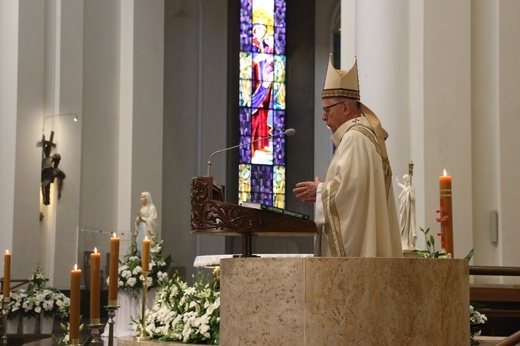 Katowice. Jubileusze małżeńskie w katedrze