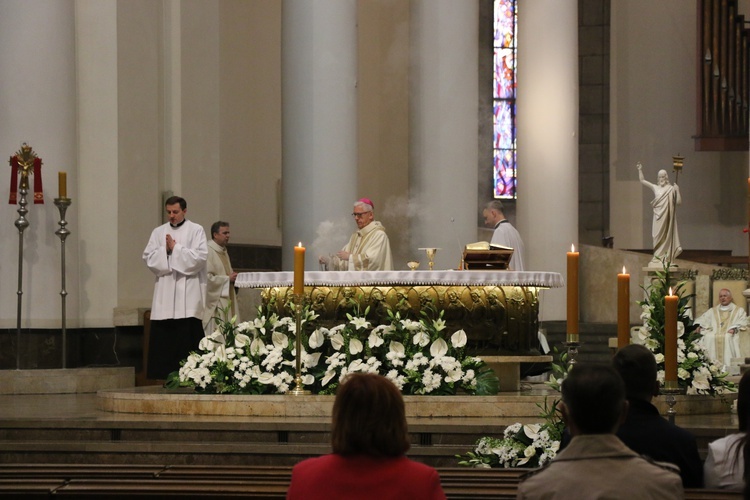 Katowice. Jubileusze małżeńskie w katedrze