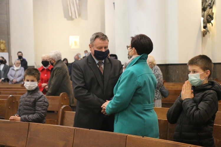 Katowice. Jubileusze małżeńskie w katedrze