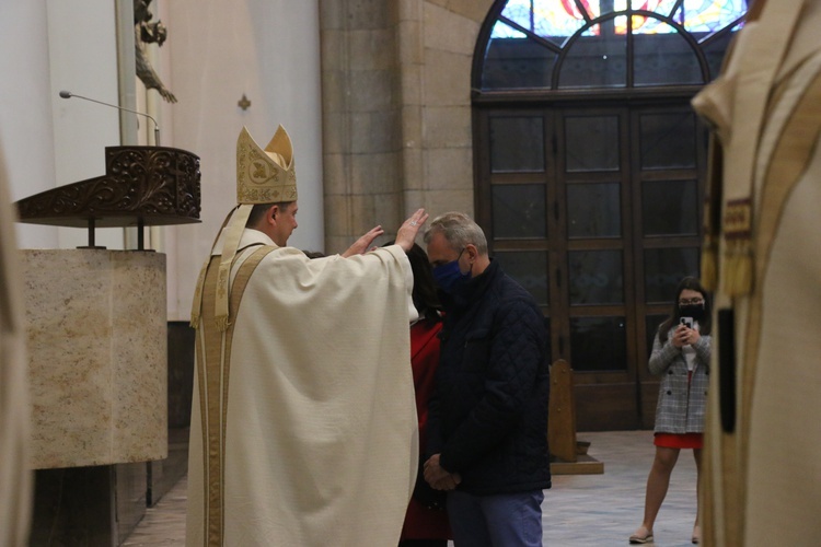 Katowice. Jubileusze małżeńskie w katedrze