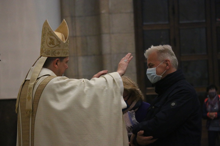 Katowice. Jubileusze małżeńskie w katedrze