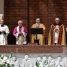 Ks. Daniel Kołodziejczyk jest seniorem (przewodniczącym) rocznika. Zdjęcie z jego Mszy św. prymicyjnej.