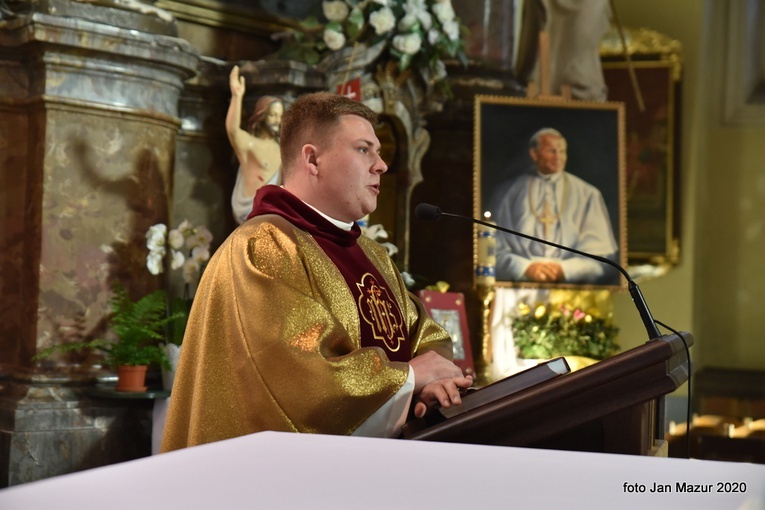 Żagań. Msza w trzecią rocznicę święceń