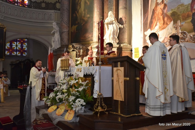 Żagań. Msza w trzecią rocznicę święceń