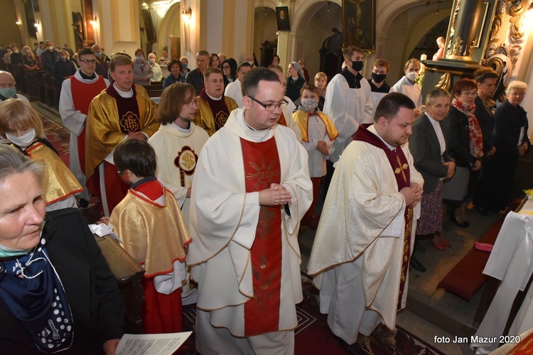 Żagań. Msza w trzecią rocznicę święceń