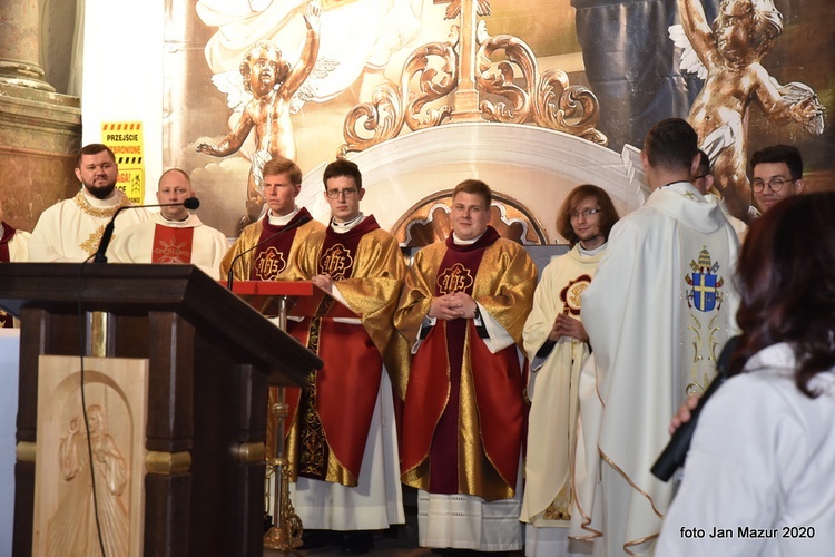 Żagań. Msza w trzecią rocznicę święceń 