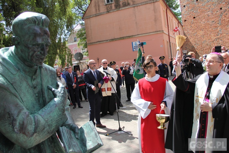 Odsłonięcie pomnika ks. Michalskiego