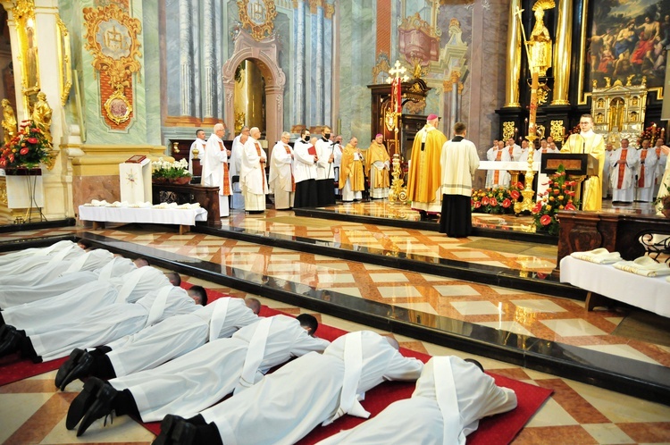 Święcenia kapłańskie w archikatedrze lubelskiej