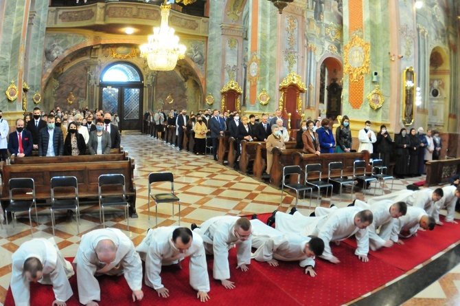 Święcenia kapłańskie w archikatedrze lubelskiej