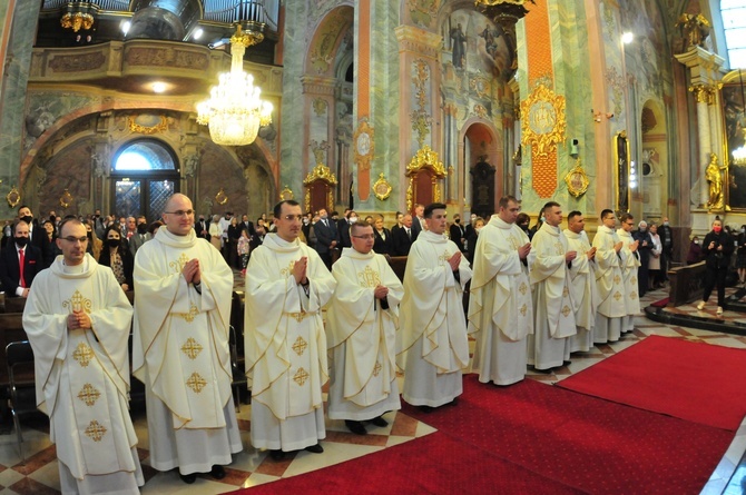 Święcenia kapłańskie w archikatedrze lubelskiej