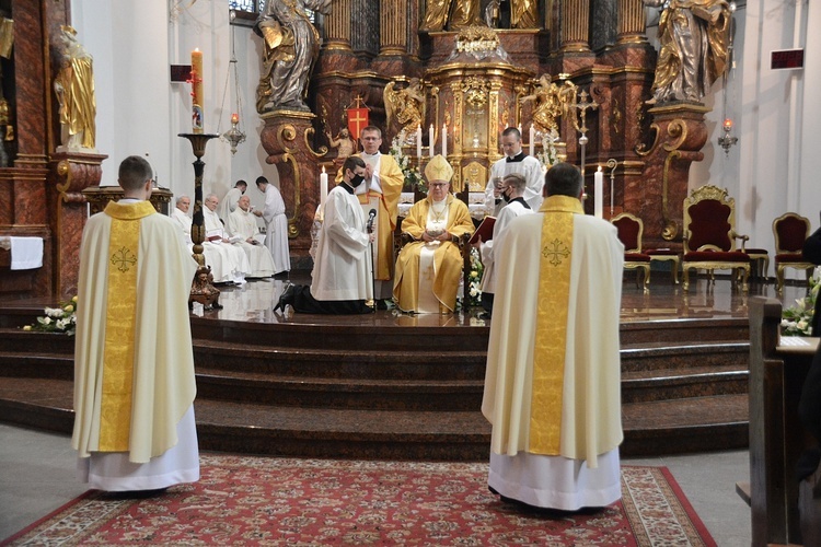 Opole. Święcenia kapłańskie