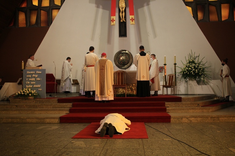 Dziewkowice. Święcenia kapłańskie ks. Damiana Sklorza