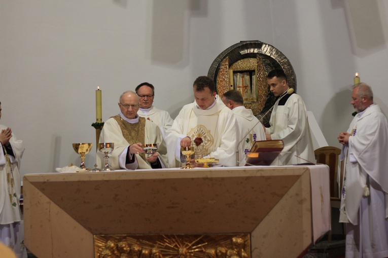 Dziewkowice. Święcenia kapłańskie ks. Damiana Sklorza