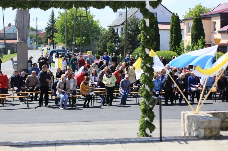 Dziewkowice. Święcenia kapłańskie ks. Damiana Sklorza