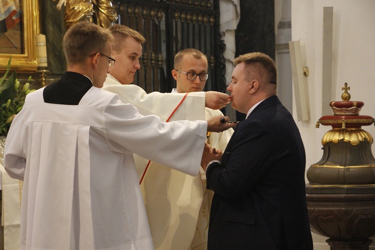 Łowicz. Święcenia kapłańskie