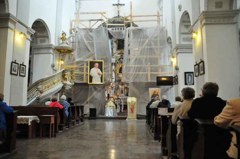 Kościół Świętego Ducha - sanktuarium przy Krakowskim Przedmieściu