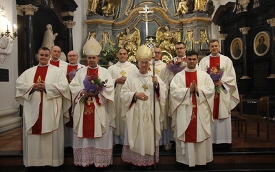 Do grona prezbiterów diecezji łowickiej dołączyło dwóch nowych księży.