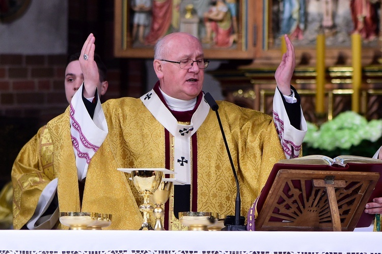 Święcenia kapłańskie. Konkatedra św. Jakuba w Olsztynie