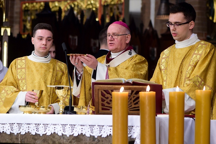 Święcenia kapłańskie. Konkatedra św. Jakuba w Olsztynie