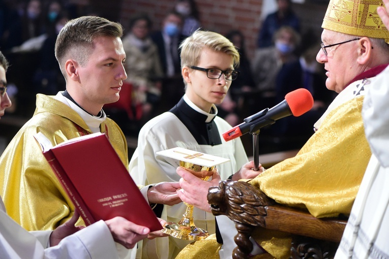 Święcenia kapłańskie. Konkatedra św. Jakuba w Olsztynie