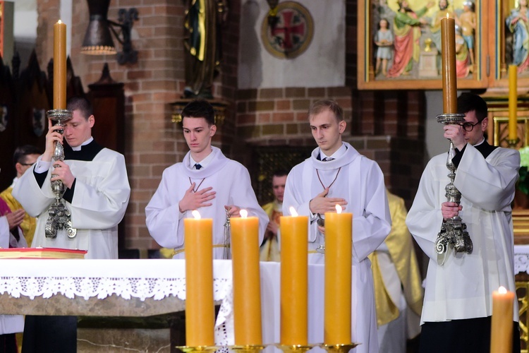 Święcenia kapłańskie. Konkatedra św. Jakuba w Olsztynie