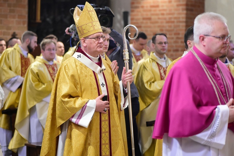 Święcenia kapłańskie. Konkatedra św. Jakuba w Olsztynie