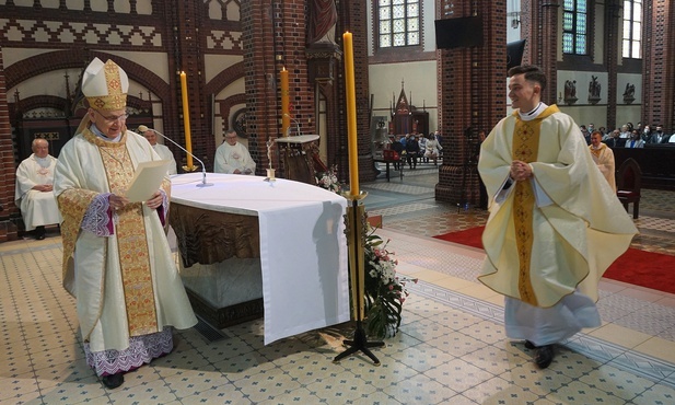 Dekrety dla neoprezbiterów