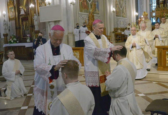 Święcenia kapłańskie w radomskiej katedrze